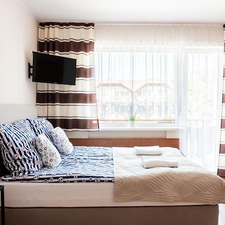 Pokoje Goscinne Raf-Tur - Sala Zabaw, Grill - Idealny Dla Rodzin Z Dziecmi Ostrowo  Εξωτερικό φωτογραφία