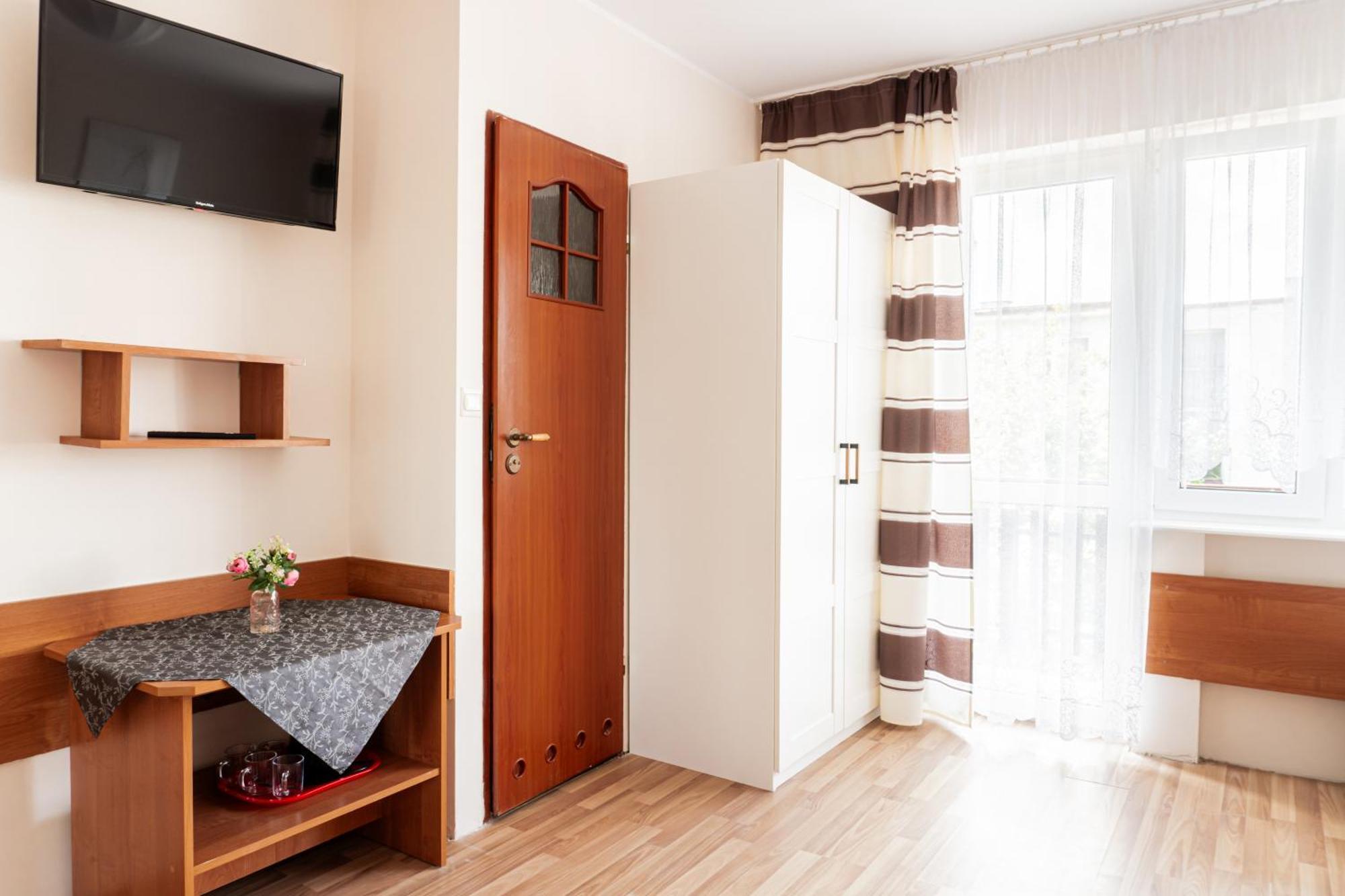 Pokoje Goscinne Raf-Tur - Sala Zabaw, Grill - Idealny Dla Rodzin Z Dziecmi Ostrowo  Εξωτερικό φωτογραφία